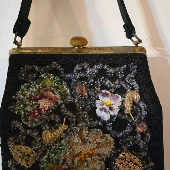 ✨️VINTAGE✨️ Black Beautifully Embellished 1950s-1960s Spilene Handbag - Picture 7 of 11